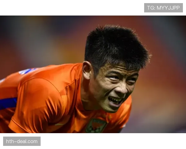 Son运用突破技巧巧妙撕破防线,出色表现助力球队夺胜 Son运用突破技巧巧妙撕破防线,出色表现助力球队夺胜