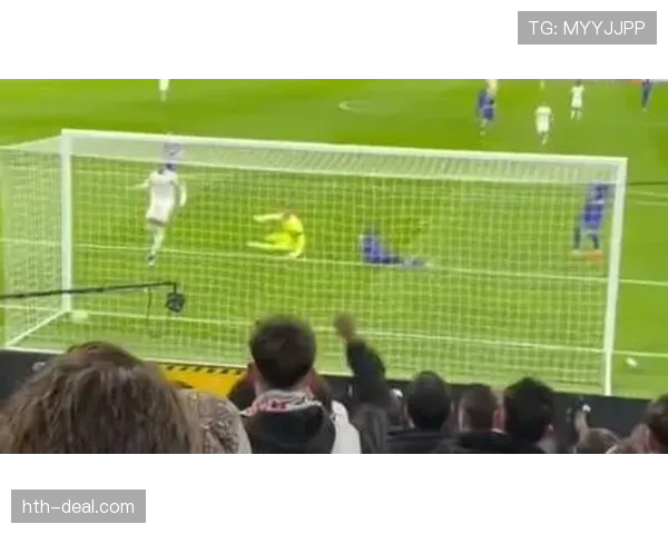 卡马文加传球视野惊艳，助球队强势回暖表现抢眼