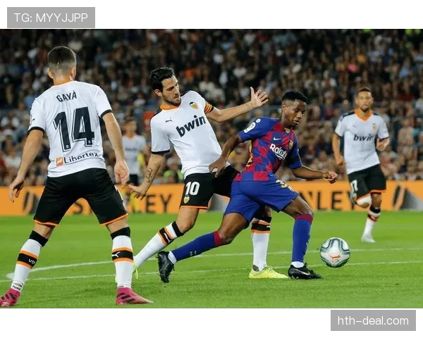 卢卡库本赛季助攻能力持续提升,进攻端表现稳健 卢卡库本赛季助攻能力持续提升,进攻端表现稳健