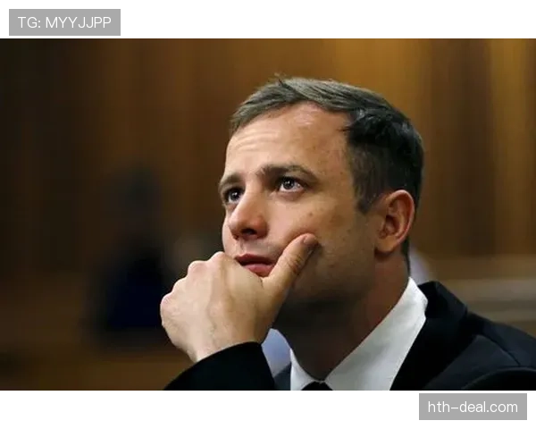 奥斯卡·皮斯托瑞斯穿西装那刻，感觉像发现了假明星一样！