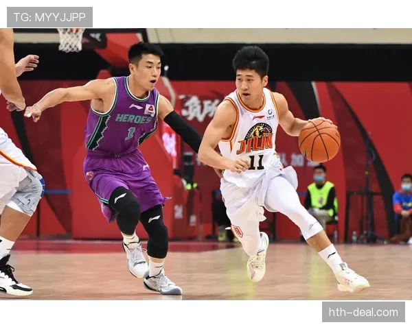 肖恩·巴蒂尔挡拆突破提升防守强度拉开球队攻防差距